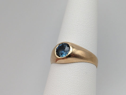 Vintage Heavy 5.8gr 10k Topaz Pinky Ring. Bezel Set Topaz Ring. 10k Yellow Gold Topaz Ring. Mens Pinky 10k Vintage Ring Topaz Statement Ring