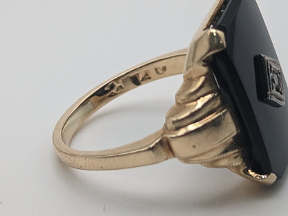 Vintage 4.5gr Yellow Gold 14k Rectangle Black Onyx and Diamond Ring Midnight Black Onyx Diamond Ring. 14k Vintage Diamond Onyx Art Deco Ring