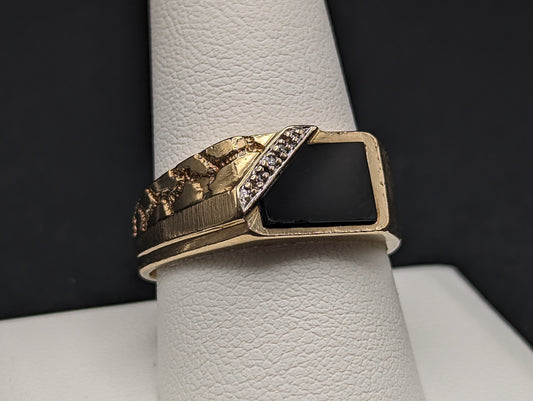 Vintage 5.7gr Yellow Gold 10k Rectangle Black Onyx and Diamond Nugget Ring Midnight Black Onyx Diamond Ring. 10k Diamond Onyx Signet Ring