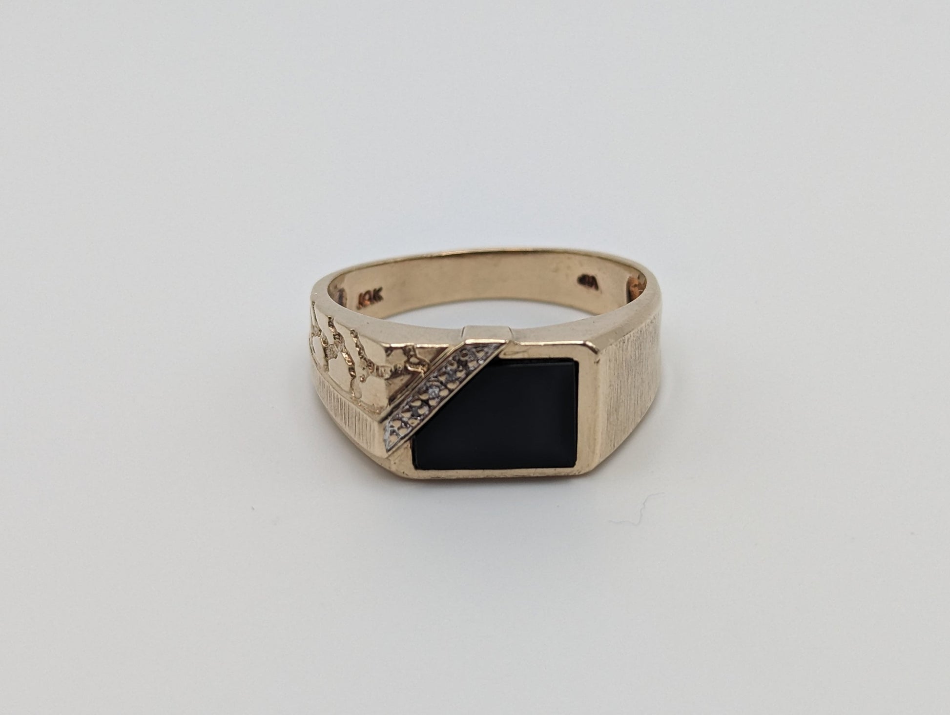 Vintage 5.7gr Yellow Gold 10k Rectangle Black Onyx and Diamond Nugget Ring Midnight Black Onyx Diamond Ring. 10k Diamond Onyx Signet Ring