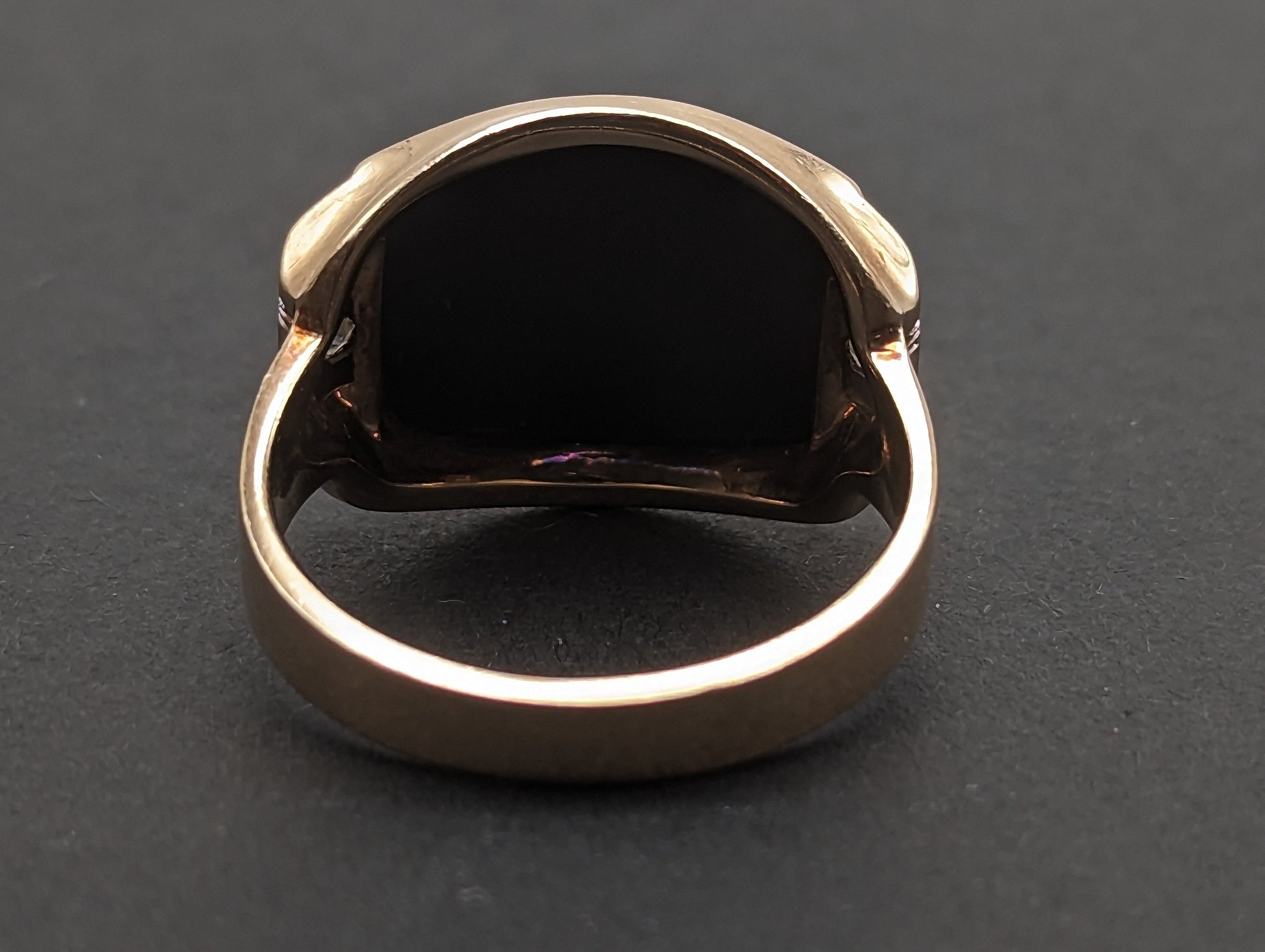 Vintage 5.7gr Yellow Gold 10k Rectangle Black Onyx and Diamond Ring Black Onyx Diamond Ring. 10k Vintage Diamond Onyx Signet Ring