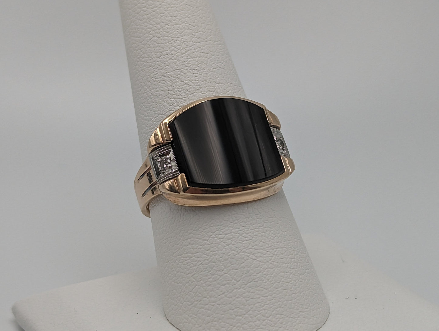 Vintage 5.7gr Yellow Gold 10k Rectangle Black Onyx and Diamond Ring Black Onyx Diamond Ring. 10k Vintage Diamond Onyx Signet Ring