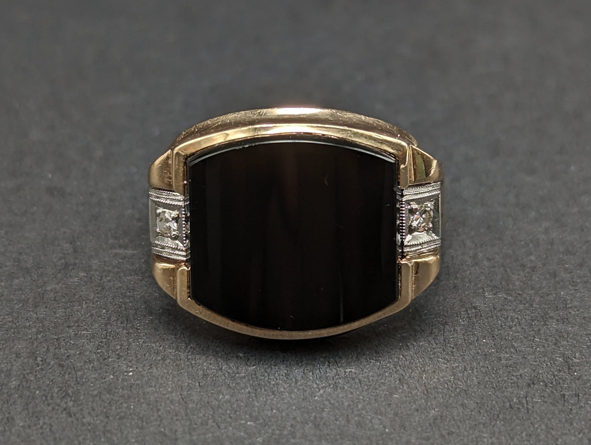 Vintage 5.7gr Yellow Gold 10k Rectangle Black Onyx and Diamond Ring Black Onyx Diamond Ring. 10k Vintage Diamond Onyx Signet Ring