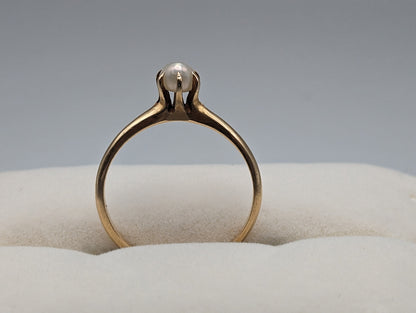 Yellow Gold 14k Vintage Pearl Ring. 14k Yellow Gold Vintage Womens Pearl Ring. 10K Solitaire Pearl Ring. Engagement Pearl Ring.