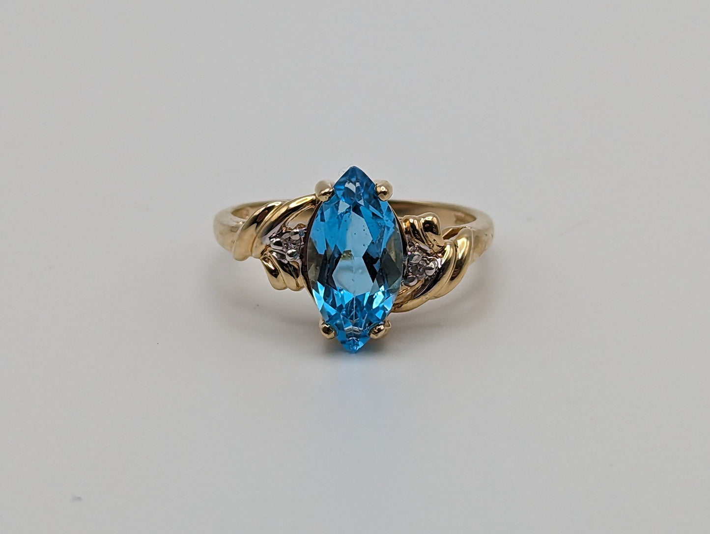 Vintage 14k 1.5ct Swiss Blue Topaz Diamond Ring. 14k Yellow Gold Womens Swiss Blue Topaz Diamond Ring. Swiss Blue Topaz Marquise 14k Band.