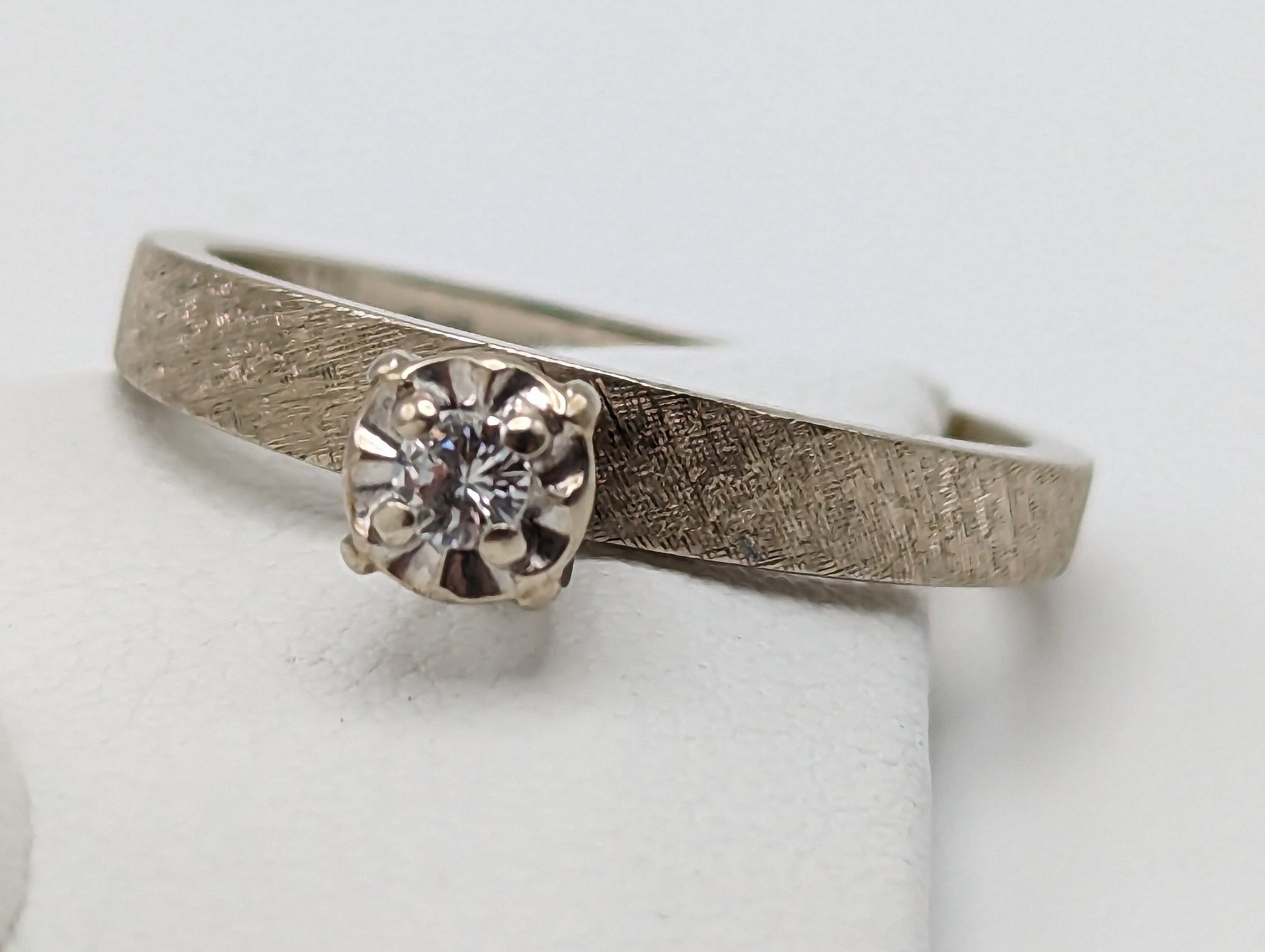 14k White Gold Textured Diamond Solitaire Ring. White Gold Diamond Wedding Band. 14k Brushed Gold Diamond Promise Ring Engagement Ring.