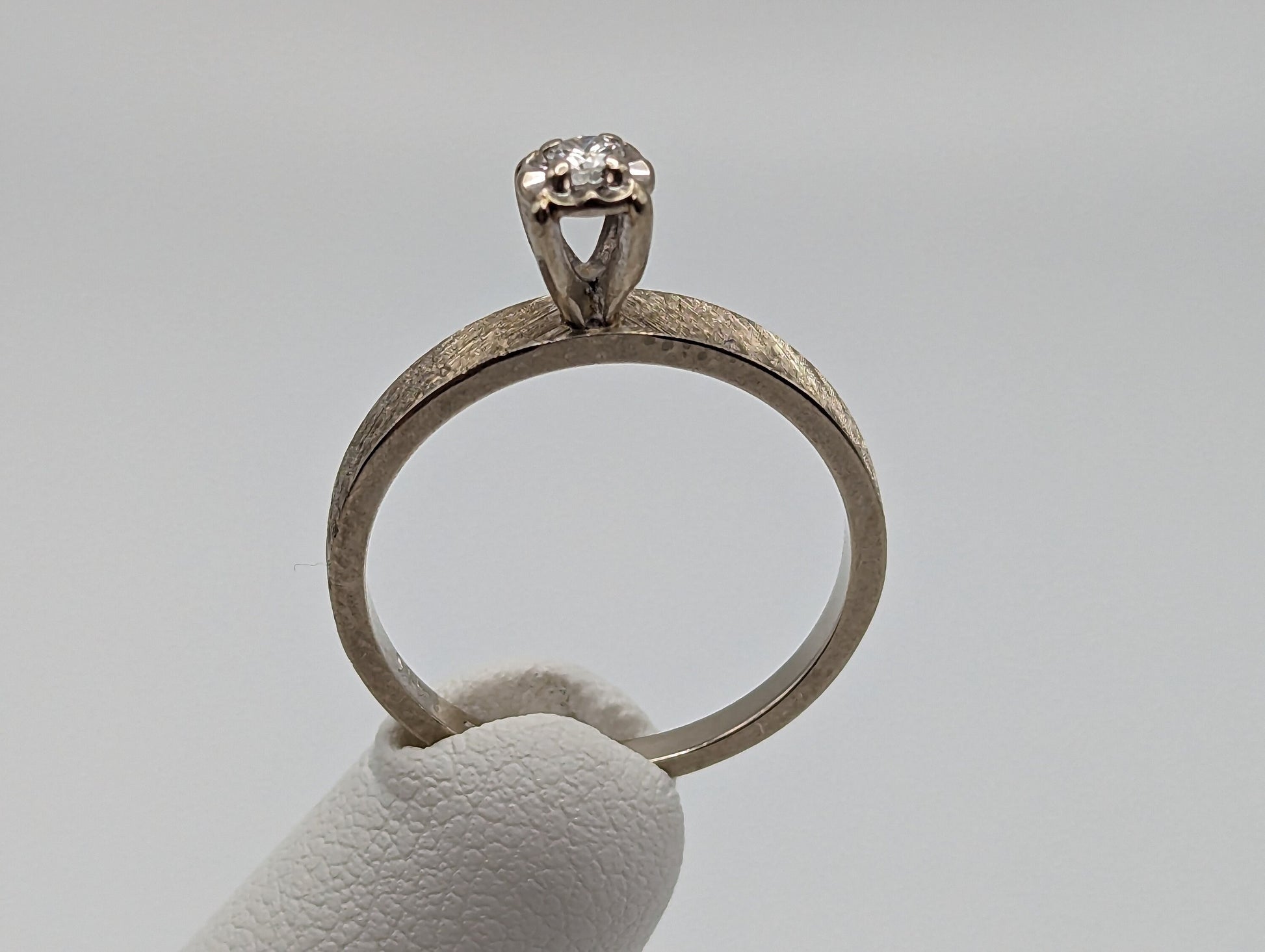 14k White Gold Textured Diamond Solitaire Ring. White Gold Diamond Wedding Band. 14k Brushed Gold Diamond Promise Ring Engagement Ring.