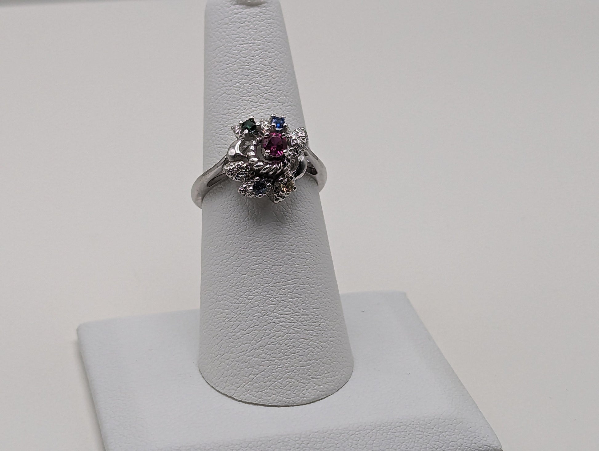 10k White Gold Vintage Mothers Ring. 10k White Gold Multi-Gem Cluster Band. 10k Gemstone Cluster Flower Ring.