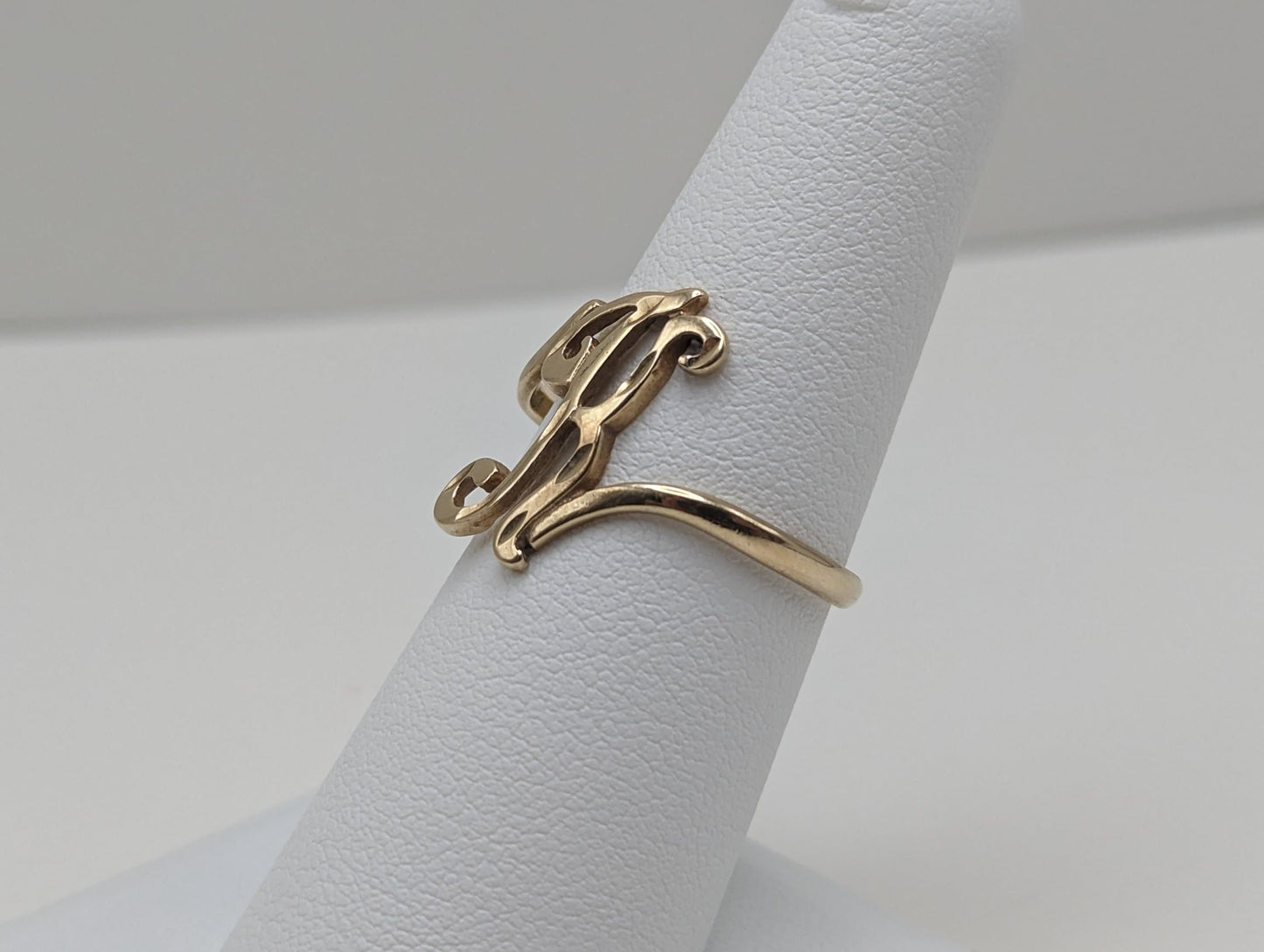 10k Solid Yellow Gold Initial K Letter Ring. 10k Cursive K Intial Ring. 10k Yellow Gold K Ring.