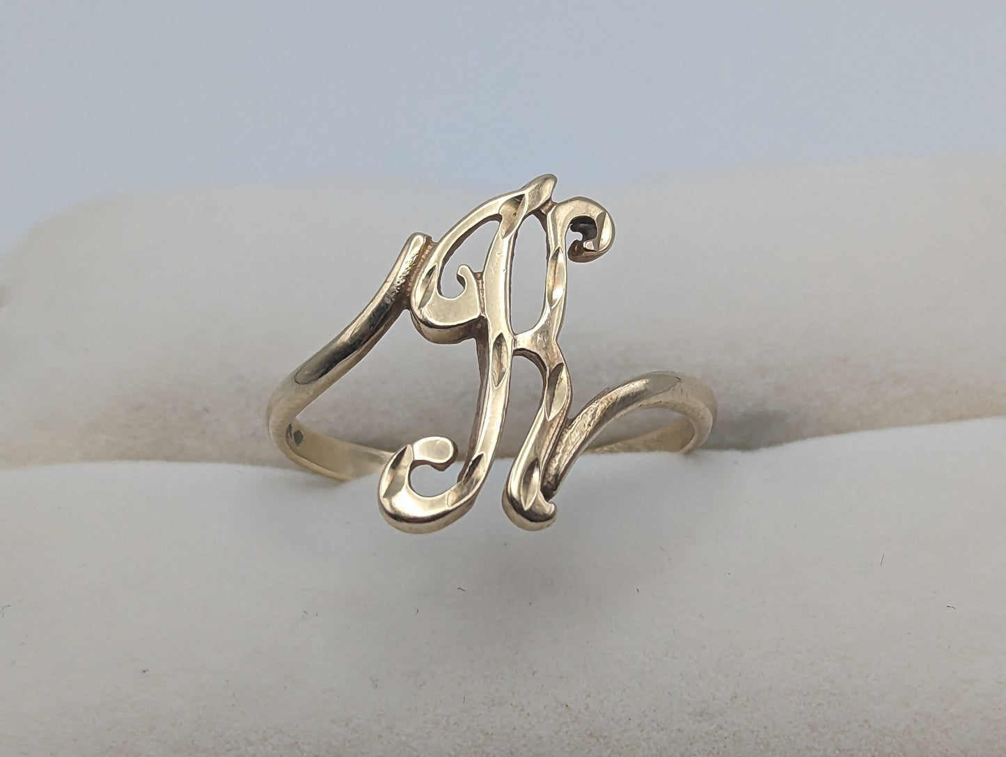 10k Solid Yellow Gold Initial K Letter Ring. 10k Cursive K Intial Ring. 10k Yellow Gold K Ring.