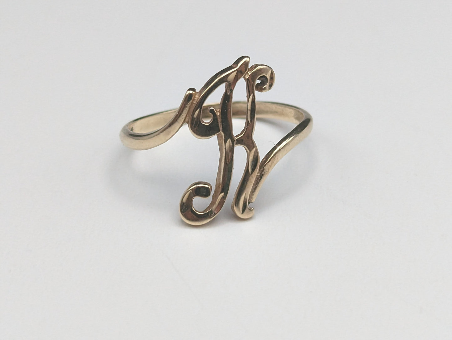 10k Solid Yellow Gold Initial K Letter Ring. 10k Cursive K Intial Ring. 10k Yellow Gold K Ring.