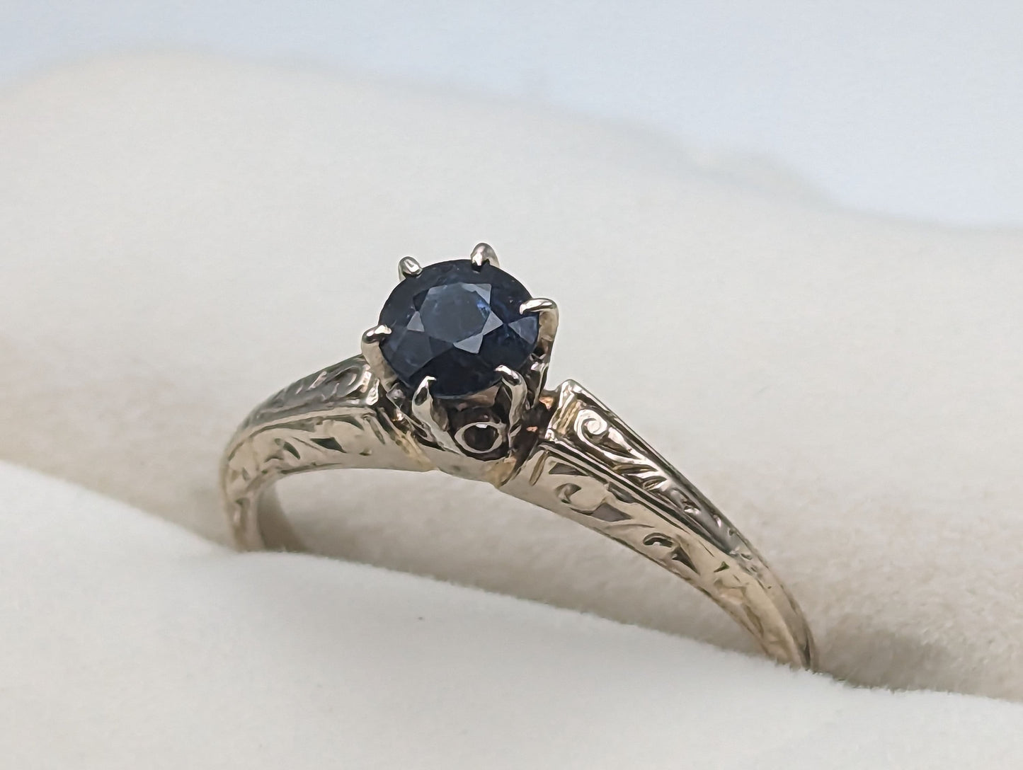 1920s Era of Art Deco 14k White Gold with Blue Sapphire Ring in High Cathedral setting 14k Gold Filigree Design.