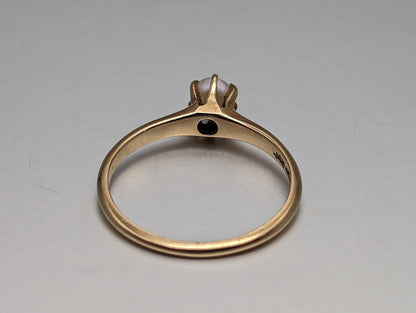 Yellow Gold 14k Vintage Pearl Ring. 14k Yellow Gold Vintage Womens Pearl Ring. 10K Solitaire Pearl Ring. Engagement Pearl Ring.