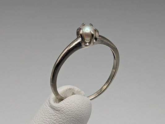 White Gold 10k Pearl Ring. 10k White Gold Womens Pearl Ring. 10K Solitaire Pearl Ring. Engagement Pearl Ring.
