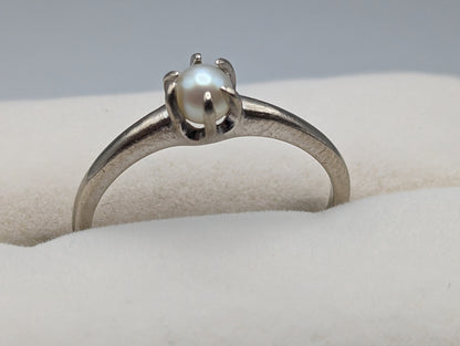 White Gold 10k Pearl Ring. 10k White Gold Womens Pearl Ring. 10K Solitaire Pearl Ring. Engagement Pearl Ring.