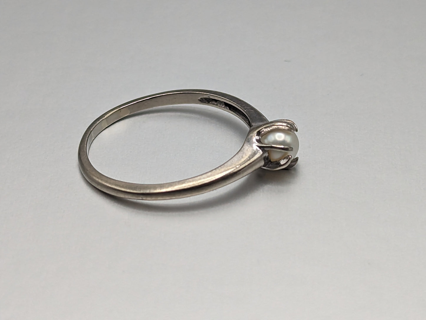 White Gold 10k Pearl Ring. 10k White Gold Womens Pearl Ring. 10K Solitaire Pearl Ring. Engagement Pearl Ring.