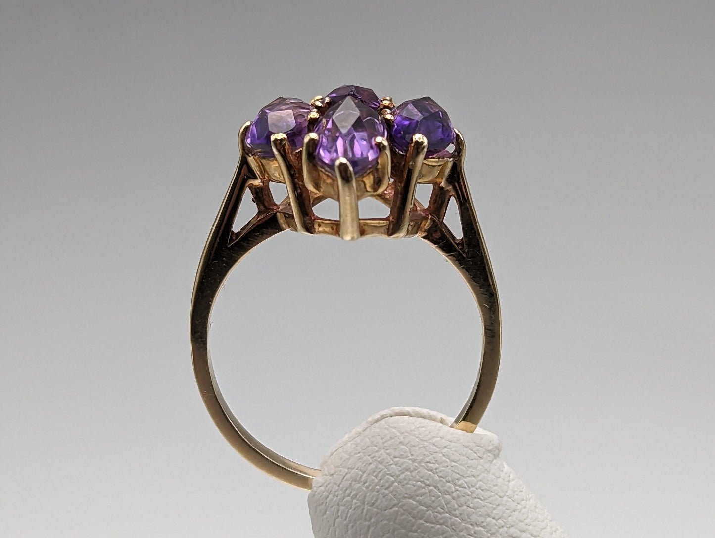 Vintage 14k Large 2ct Cluster Amethyst Ring. Amethyst 14k Womens Engagement Ring. Amethyst Promise Ring Amethyst Statement Ring Wedding Band