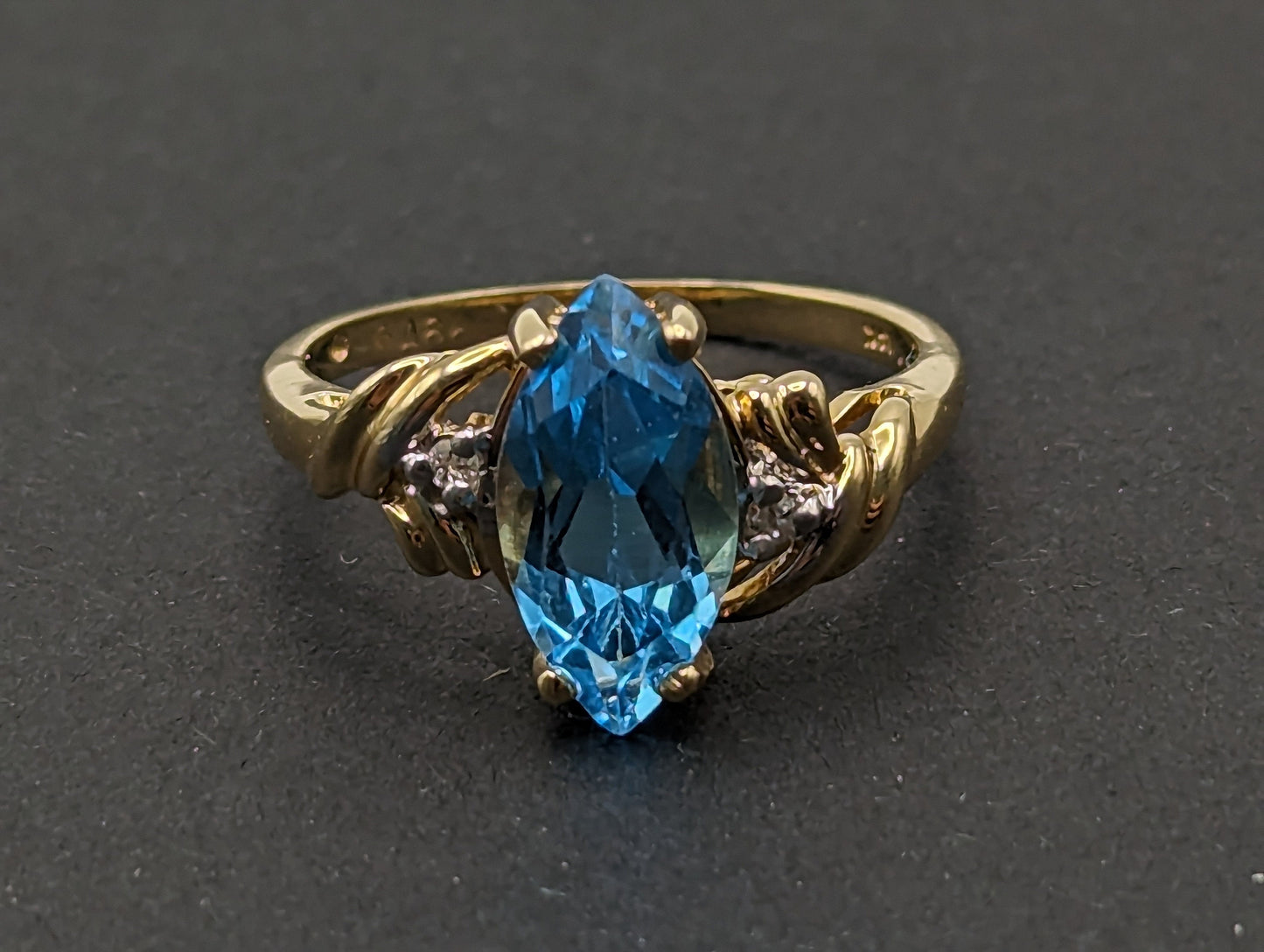 Vintage 14k 1.5ct Swiss Blue Topaz Diamond Ring. 14k Yellow Gold Womens Swiss Blue Topaz Diamond Ring. Swiss Blue Topaz Marquise 14k Band.