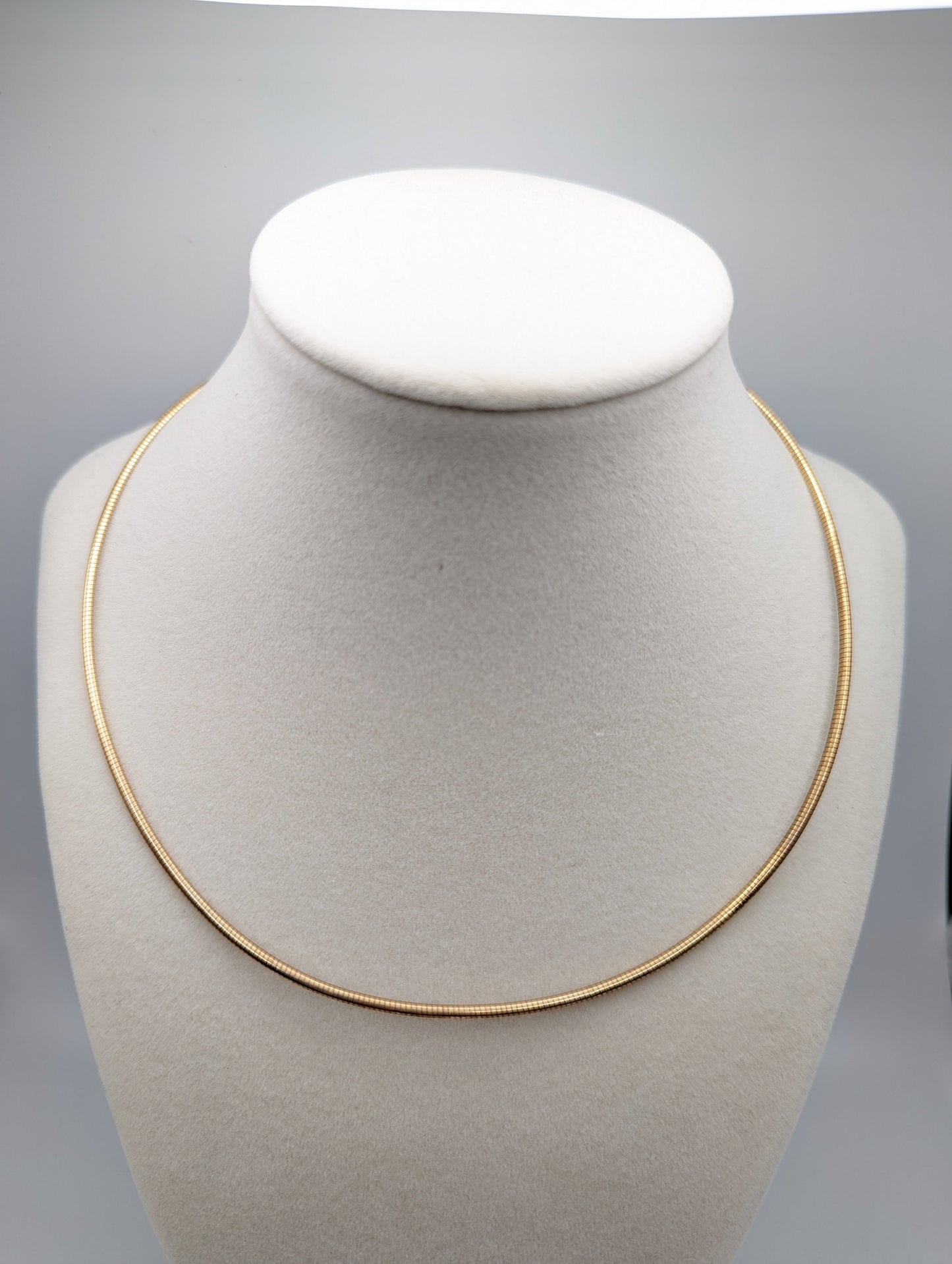 Vintage Michael Anthony Gold Italy Choker. 10k Gold Omega Necklace Chain Snake Chain. Yellow Gold Herringbone Chain.