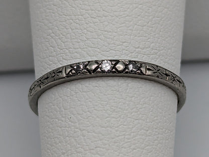 Vintage 14k White Gold Stackable Diamond Ring. Diamond Anniversary Ring. 14k White Gold Diamond Spacer Ring Minimalist Ring