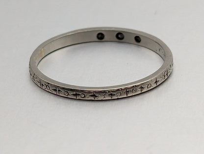Vintage 14k White Gold Stackable Diamond Ring. Diamond Anniversary Ring. 14k White Gold Diamond Spacer Ring Minimalist Ring