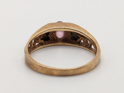 10k Black Hills Gold Pink Stone Ring. 10k Leaf Pink Stone Vine Ring. 10k Womens Black Hills Vine Ring.