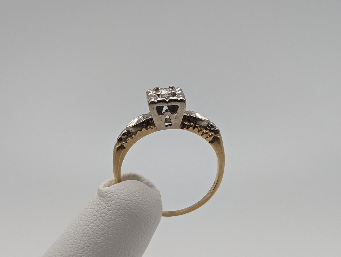 Antique Art Deco 14k White and Yellow Gold Diamond Ring. 14k White and Yellow Gold Diamond Wedding Band. Engagement Ring.