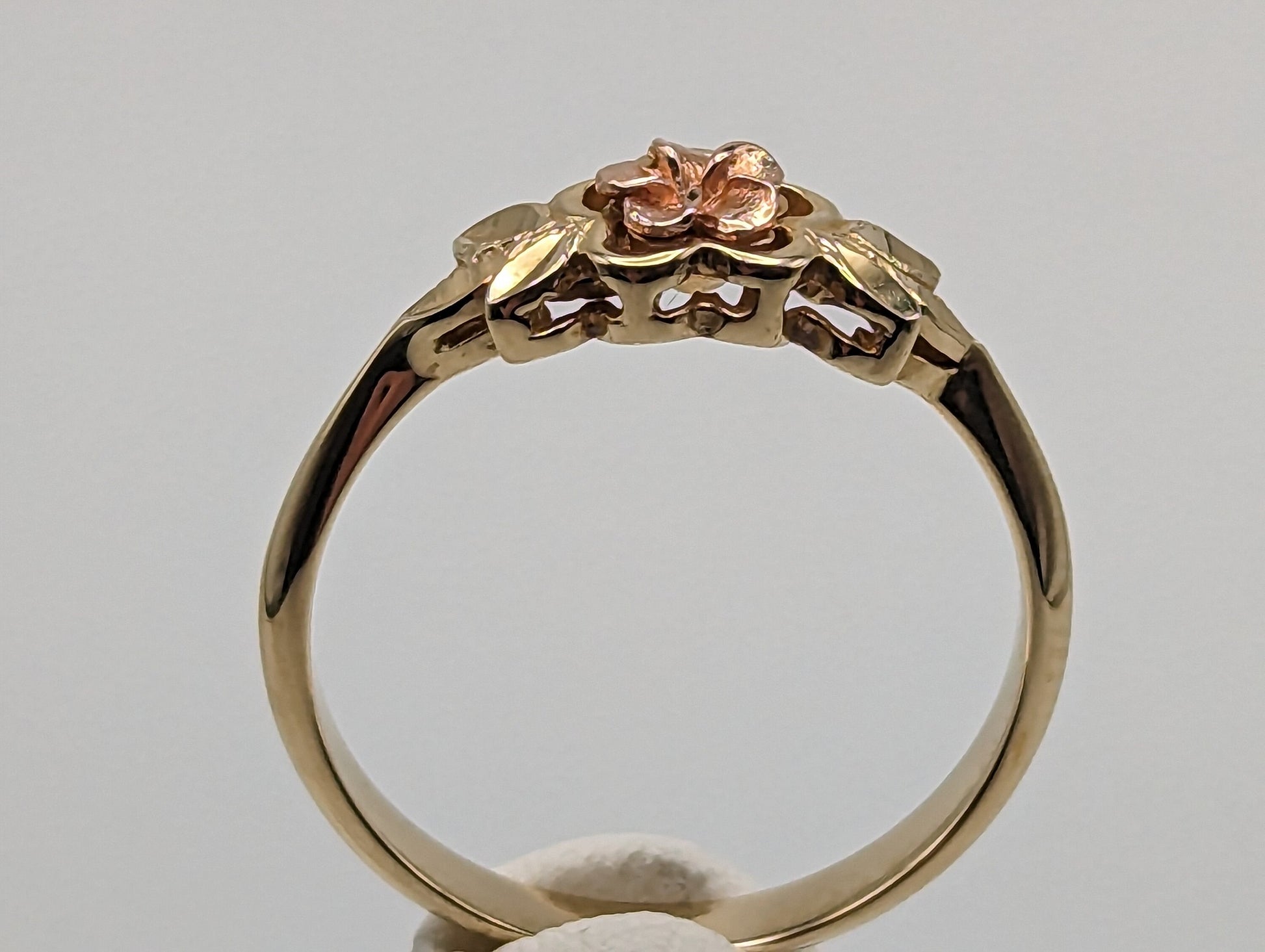 14k Tri Color Beverly Hills Gold Rose Ring. Gold Rose Ring. Flower Ring. 14k Rose Ring.