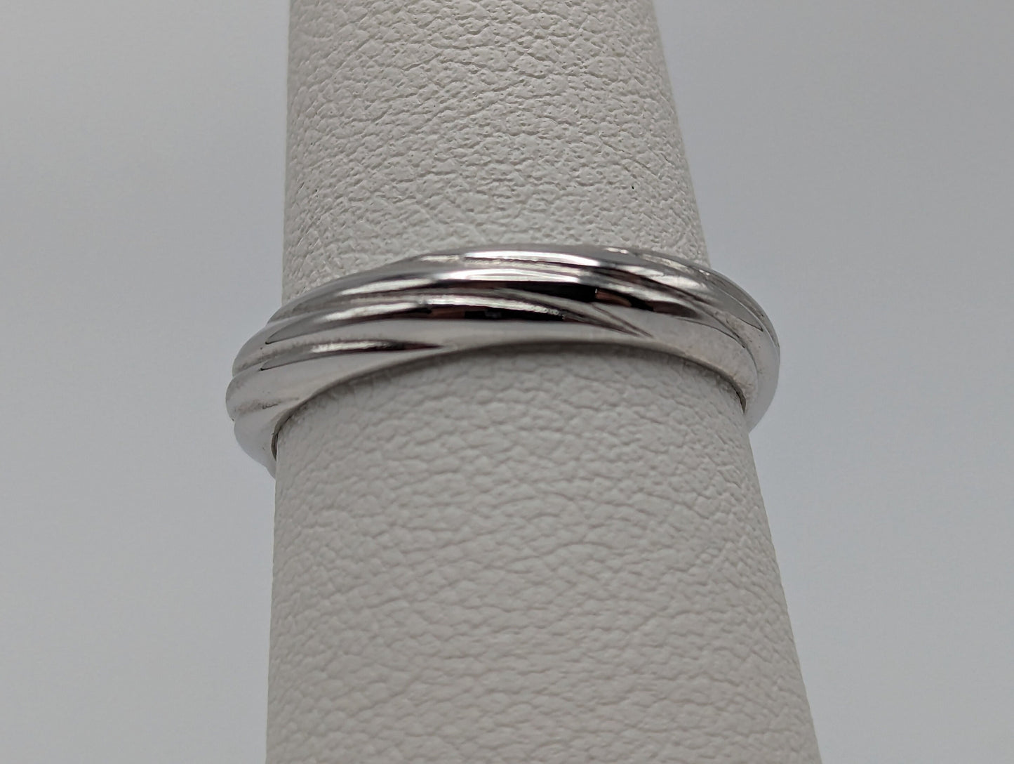 White Gold 18k 4mm Wedding Wide Band. 18k White Gold Anniversary Ring. 18k White Gold Handmade Women's Spacer Ring. Minimalist Gold Band.