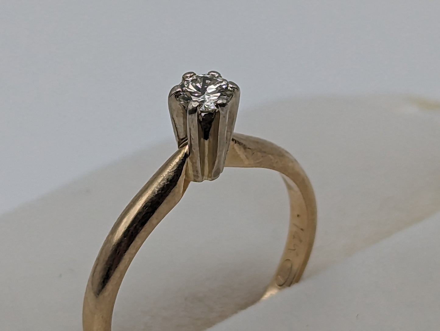 Vintage 14k Claw Setting Diamond Solitaire Ring. 14k Yellow Gold Diamond Engagement Ring. 14k Claw Crest Diamond Ring. Diamond Wedding Ring