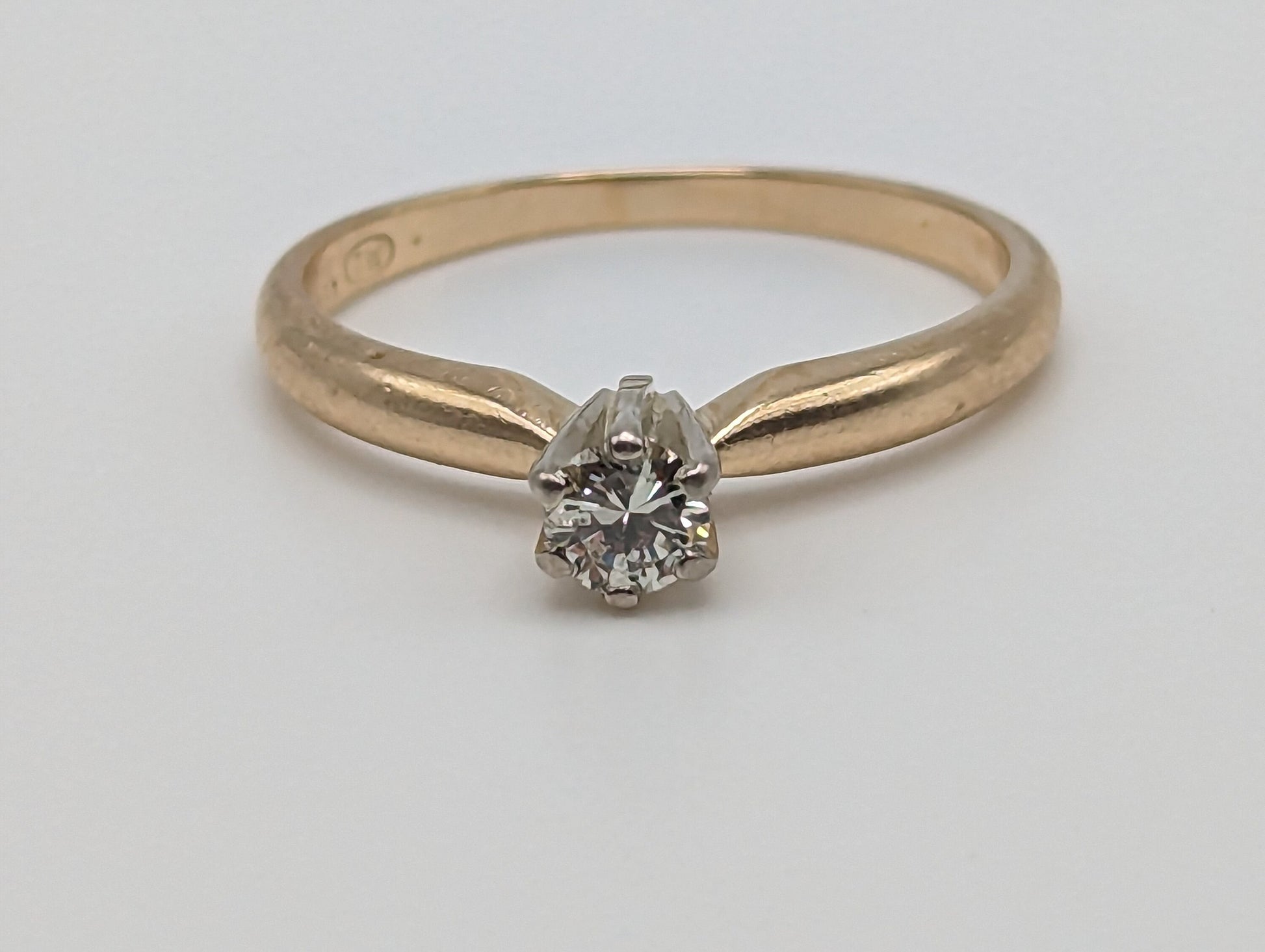 Vintage 14k Claw Setting Diamond Solitaire Ring. 14k Yellow Gold Diamond Engagement Ring. 14k Claw Crest Diamond Ring. Diamond Wedding Ring