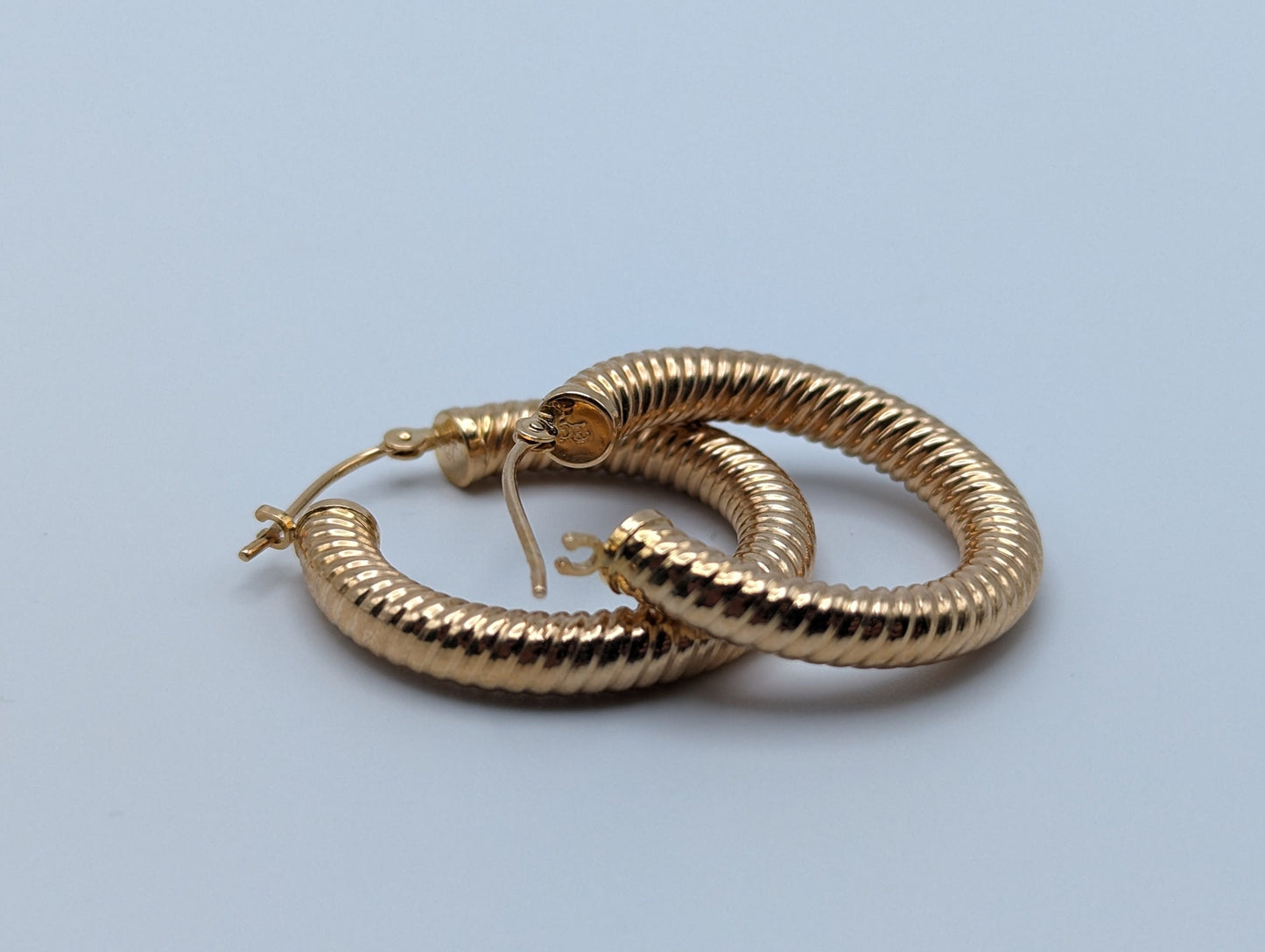 Large 14k Gold Ribbed Hoop Earrings. Eterna Gold EG Hoops. 14k Classic Hoops. Ribbed Gold Hoops.