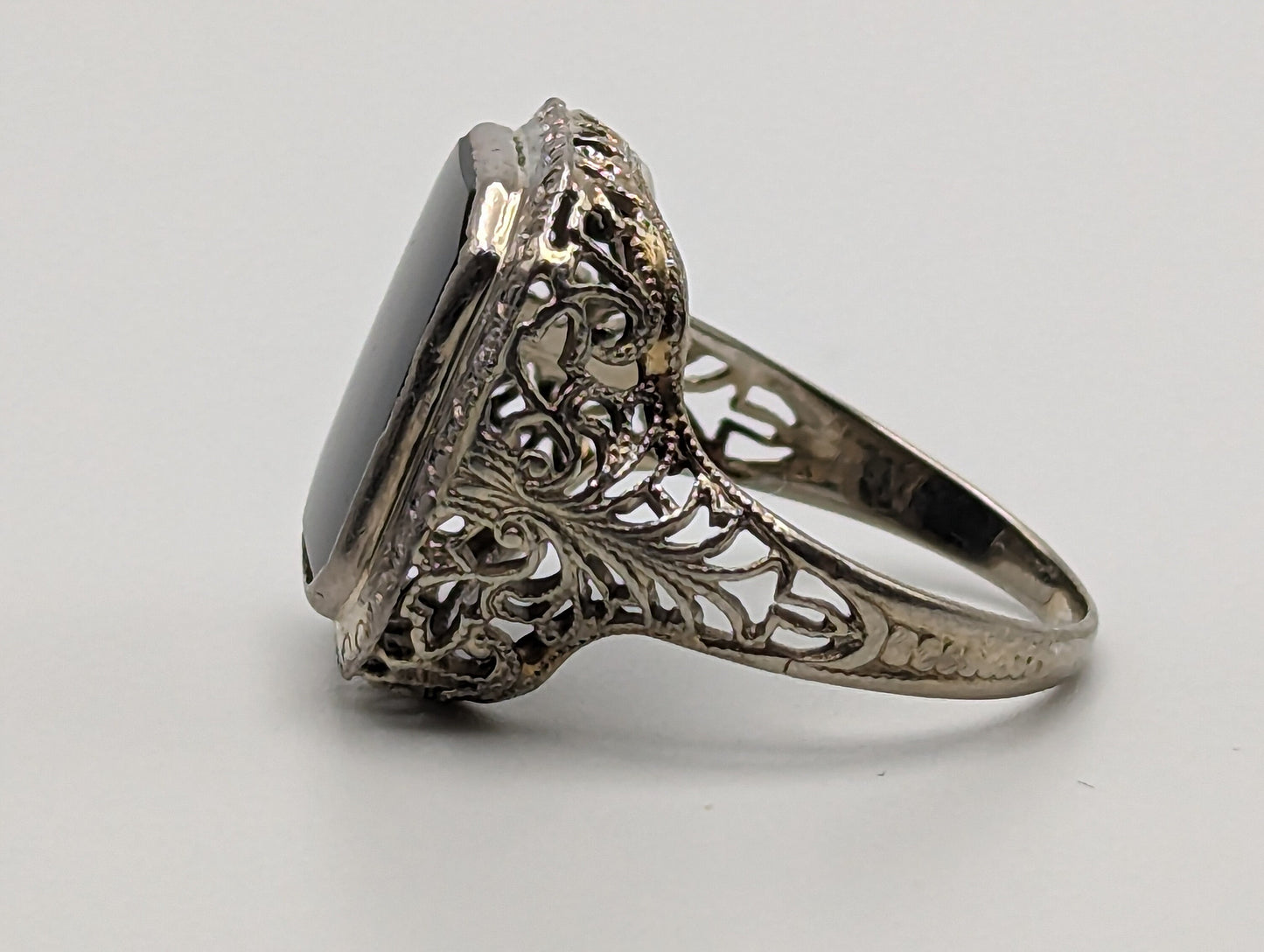 Allsop Brothers 1900s White Gold 18k Art Deco Black Onyx Ring. Midnight Black Onyx Ring Pinky Onyx Ring