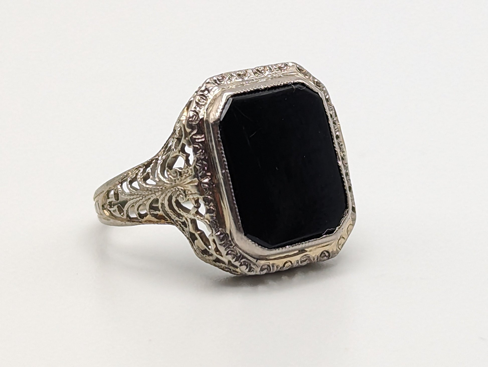 Allsop Brothers 1900s White Gold 18k Art Deco Black Onyx Ring. Midnight Black Onyx Ring Pinky Onyx Ring