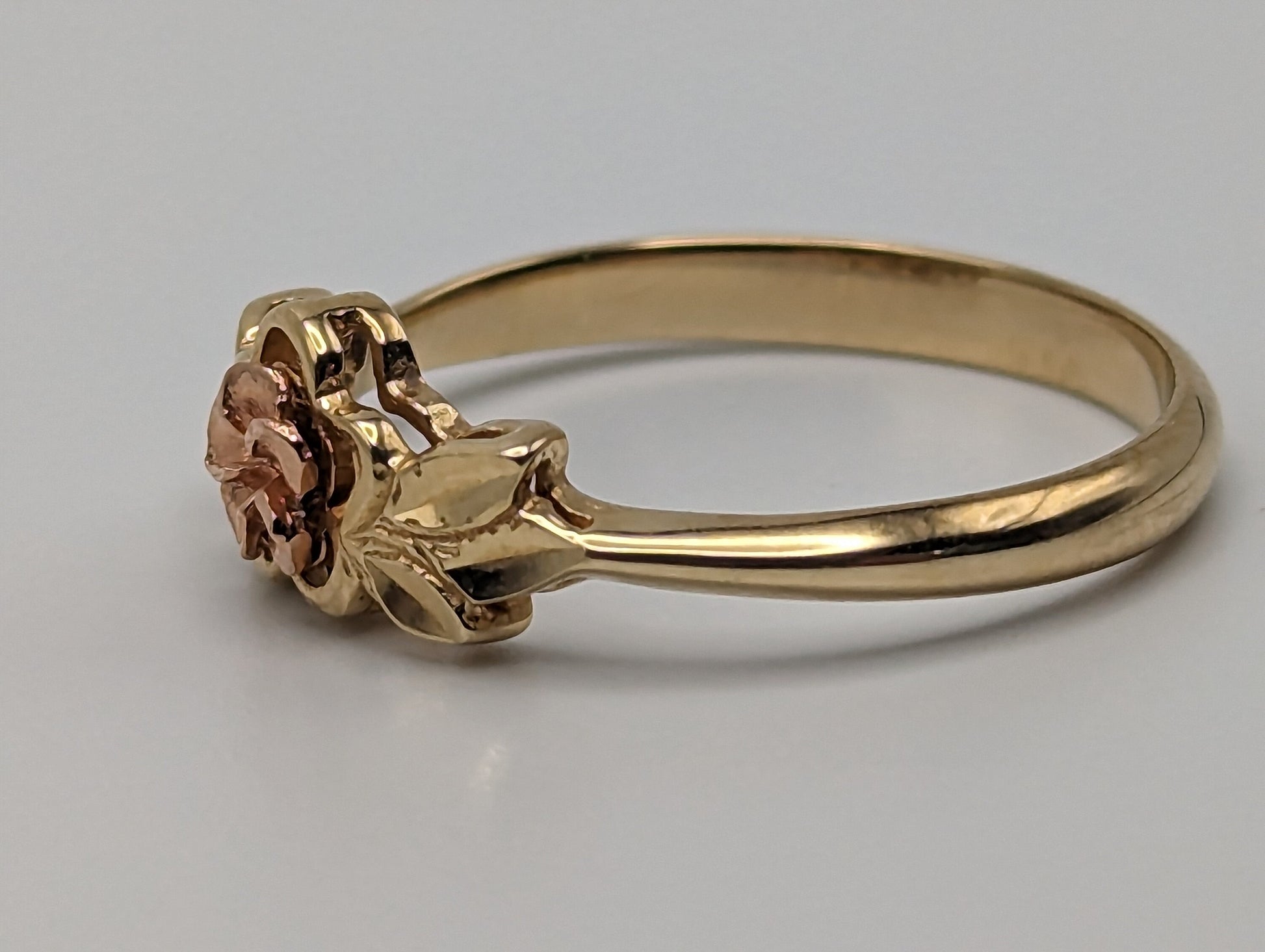 14k Tri Color Beverly Hills Gold Rose Ring. Gold Rose Ring. Flower Ring. 14k Rose Ring.