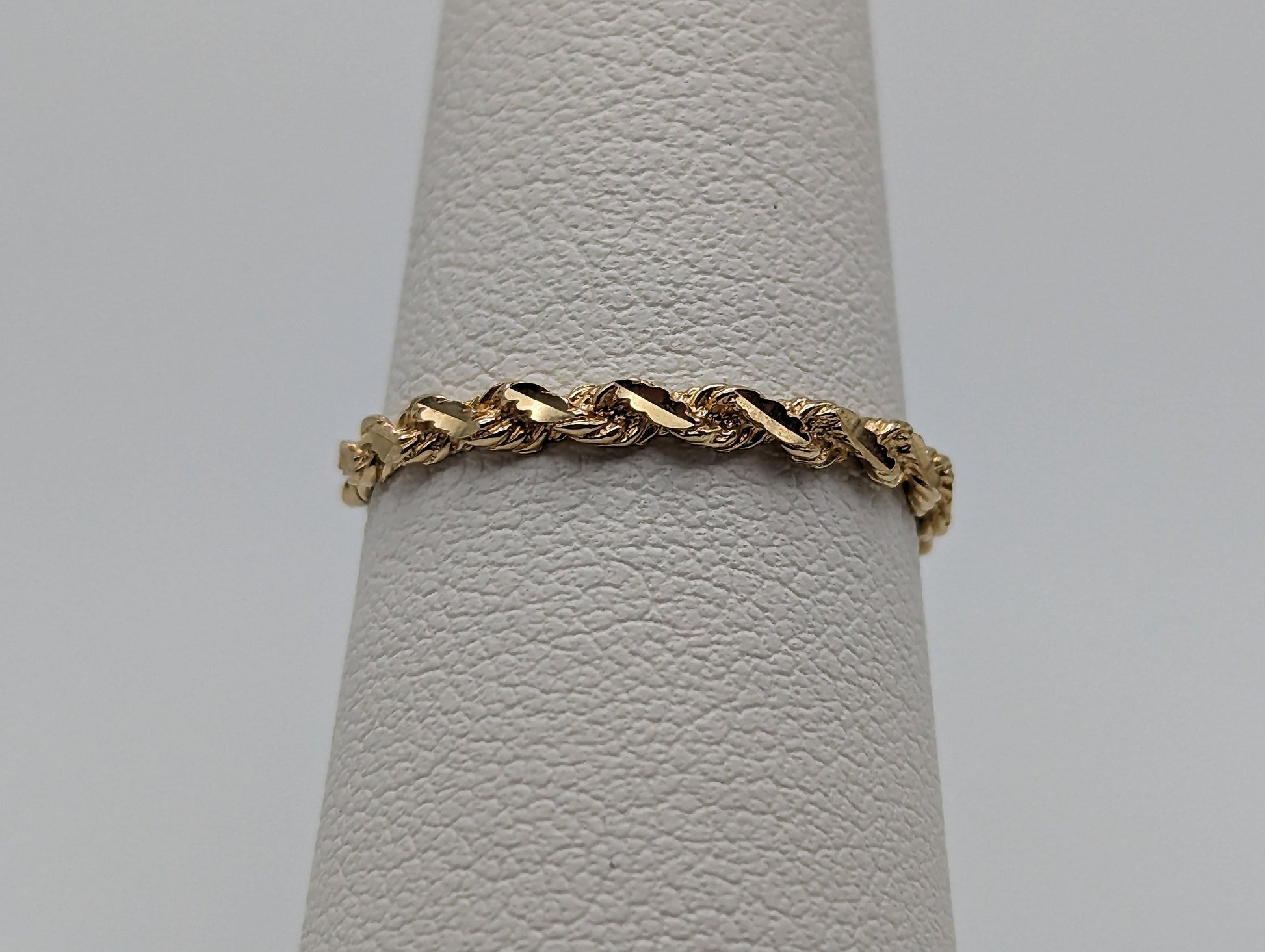 14k Cable Rope Band. 14k Gold Twist Band. 14k Yellow Gold Band. Cable Rope Ring.