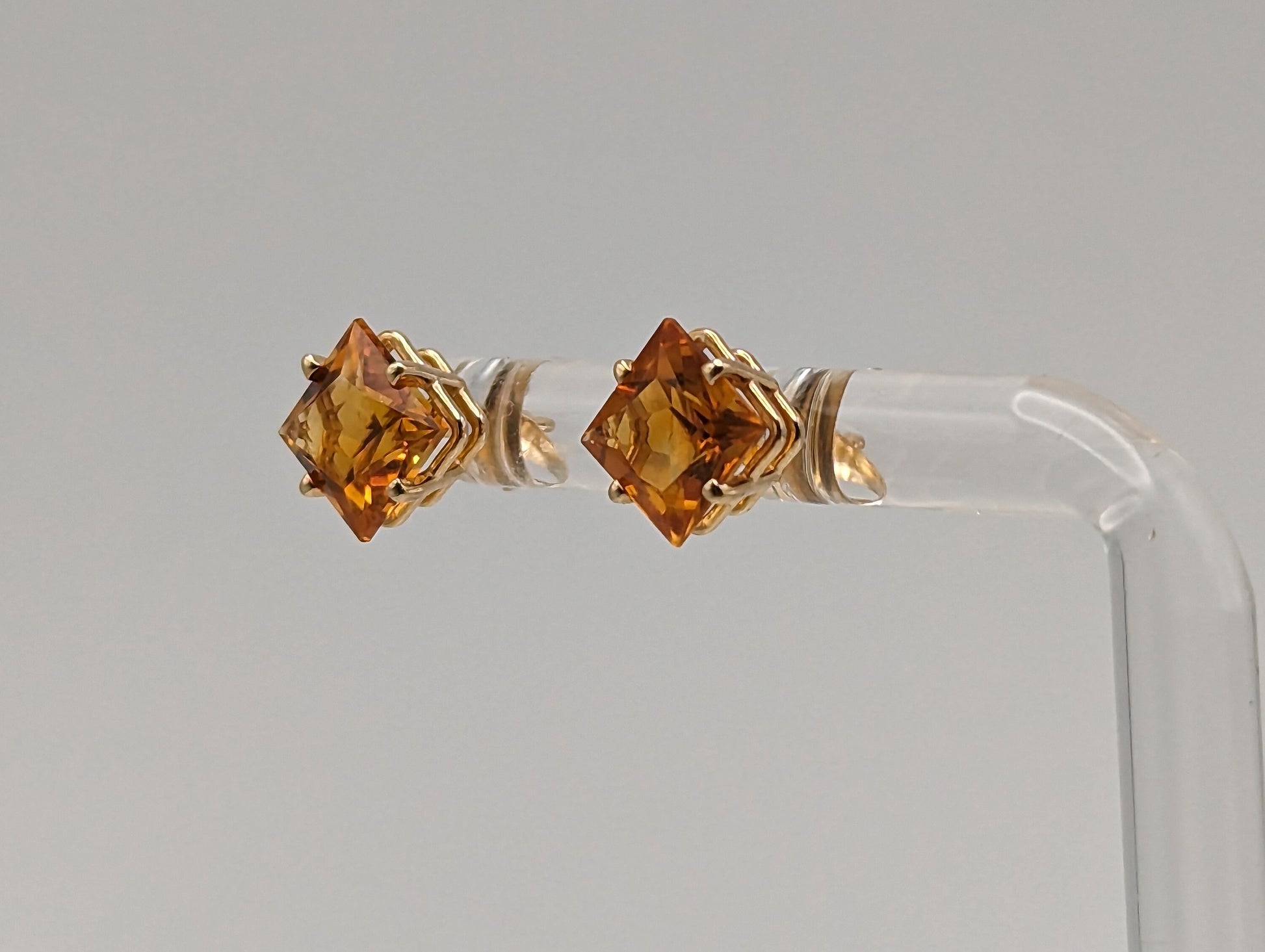 14k Yellow Gold Princess Cut Citrine Studs. 14k Citrine Studs. Dainty Citrine Earrings. 14k Yellow Gold Orange Gemstone Earrings.