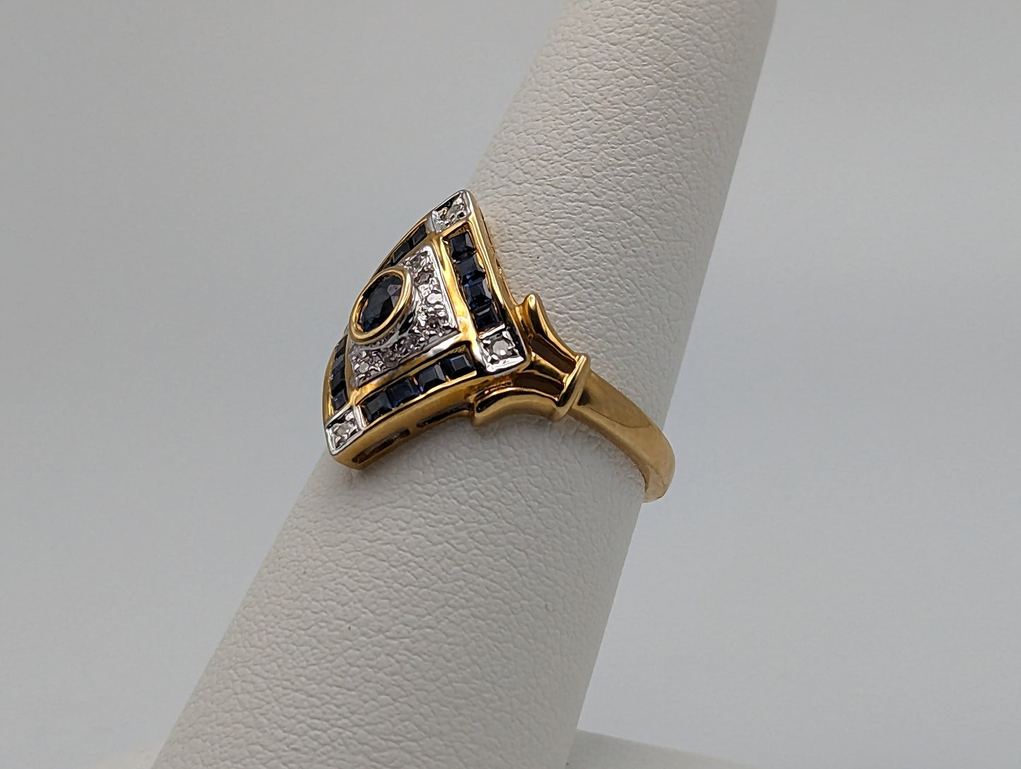 Vintage 14k Yellow Gold Diamond and Blue Sapphire Shield Ring Gold Art Deco Blue Sapphire Ring.