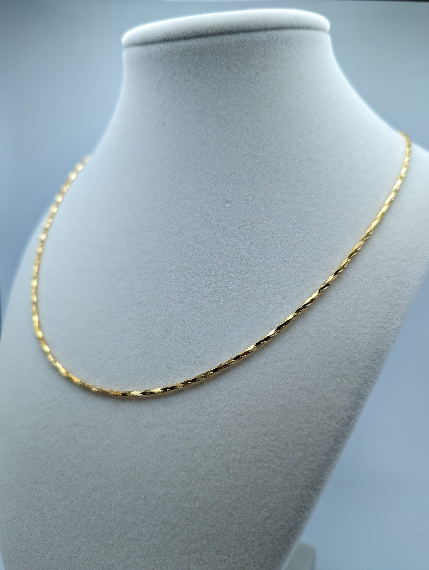 Unique 8gr 14k Italian MILOR Ladies Omega Snake Necklace. Italy Omega Snake Chain