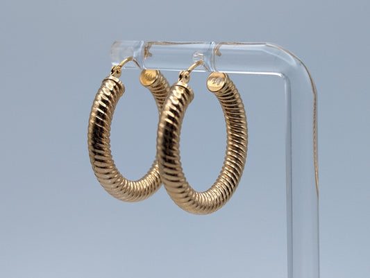 Large 14k Gold Ribbed Hoop Earrings. Eterna Gold EG Hoops. 14k Classic Hoops. Ribbed Gold Hoops.