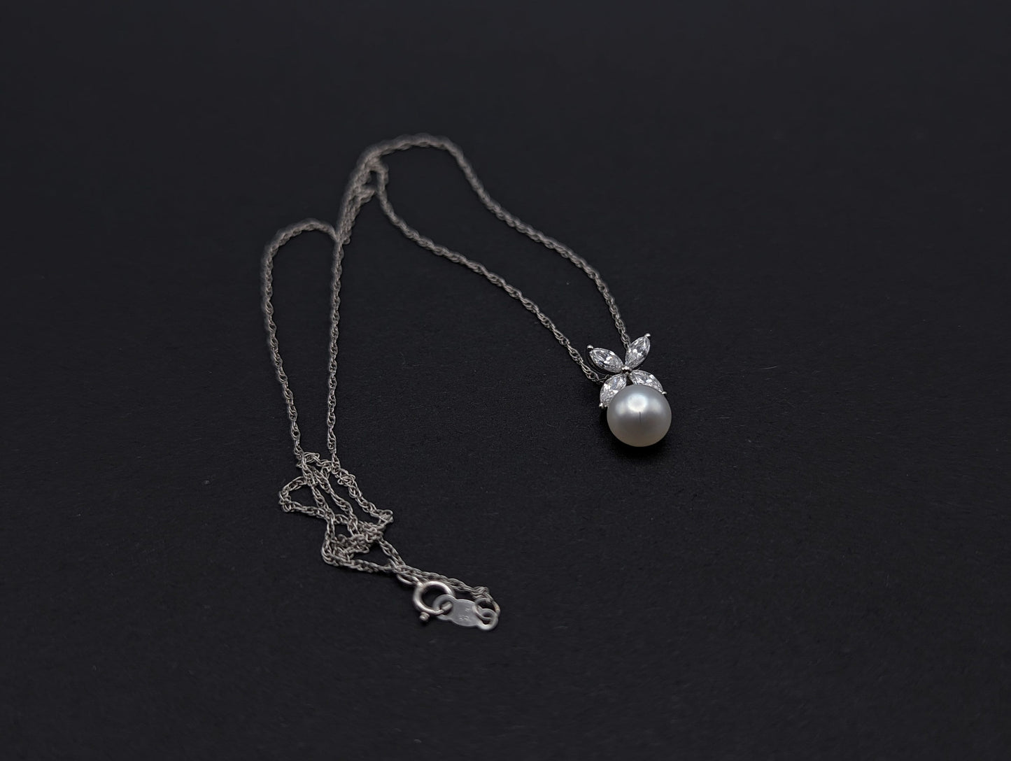 14k White Gold Pearl Necklace CZs. 14k Gold Pearl Pendant. 14k Womens Pearl Pendant + 14k White Gold 20" Chain.