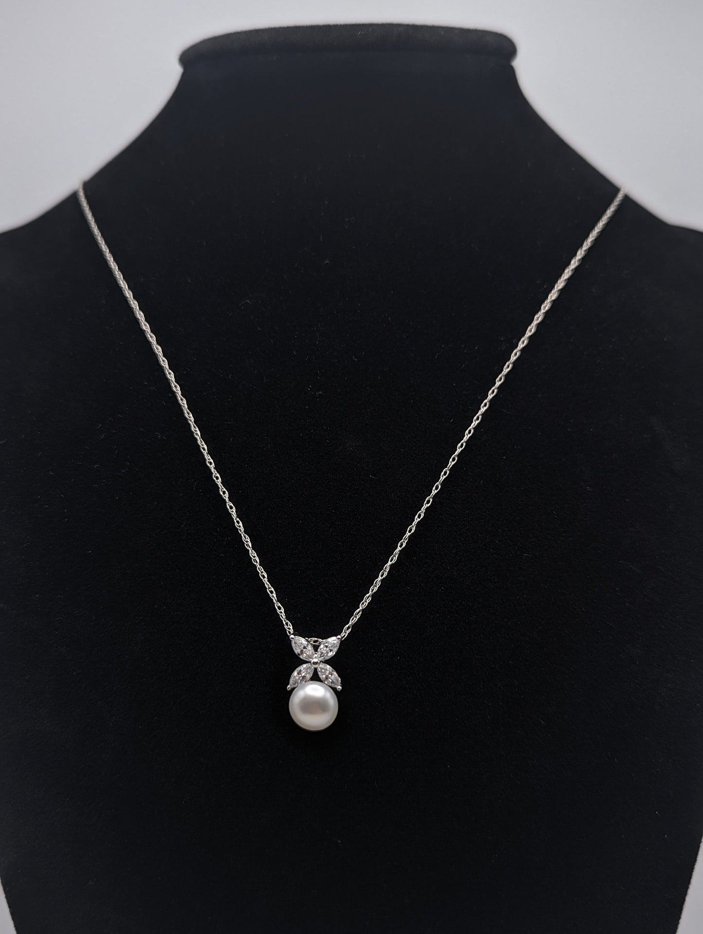 14k White Gold Pearl Necklace CZs. 14k Gold Pearl Pendant. 14k Womens Pearl Pendant + 14k White Gold 20" Chain.