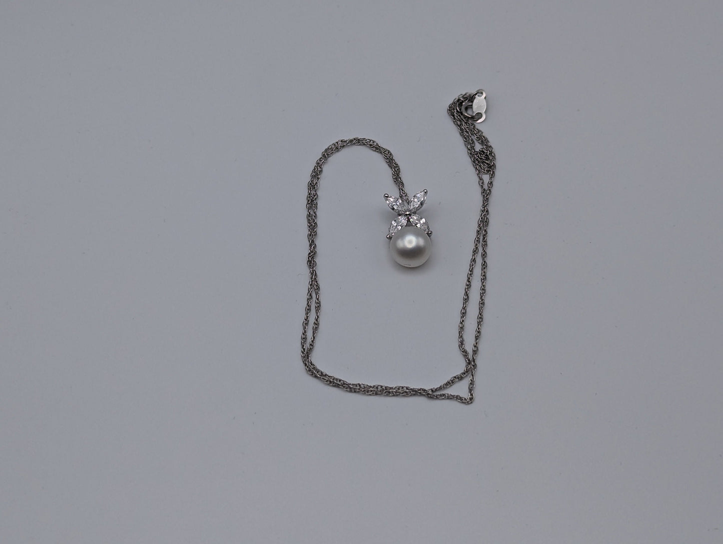 14k White Gold Pearl Necklace CZs. 14k Gold Pearl Pendant. 14k Womens Pearl Pendant + 14k White Gold 20" Chain.