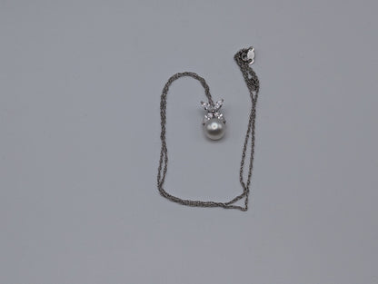 14k White Gold Pearl Necklace CZs. 14k Gold Pearl Pendant. 14k Womens Pearl Pendant + 14k White Gold 20" Chain.