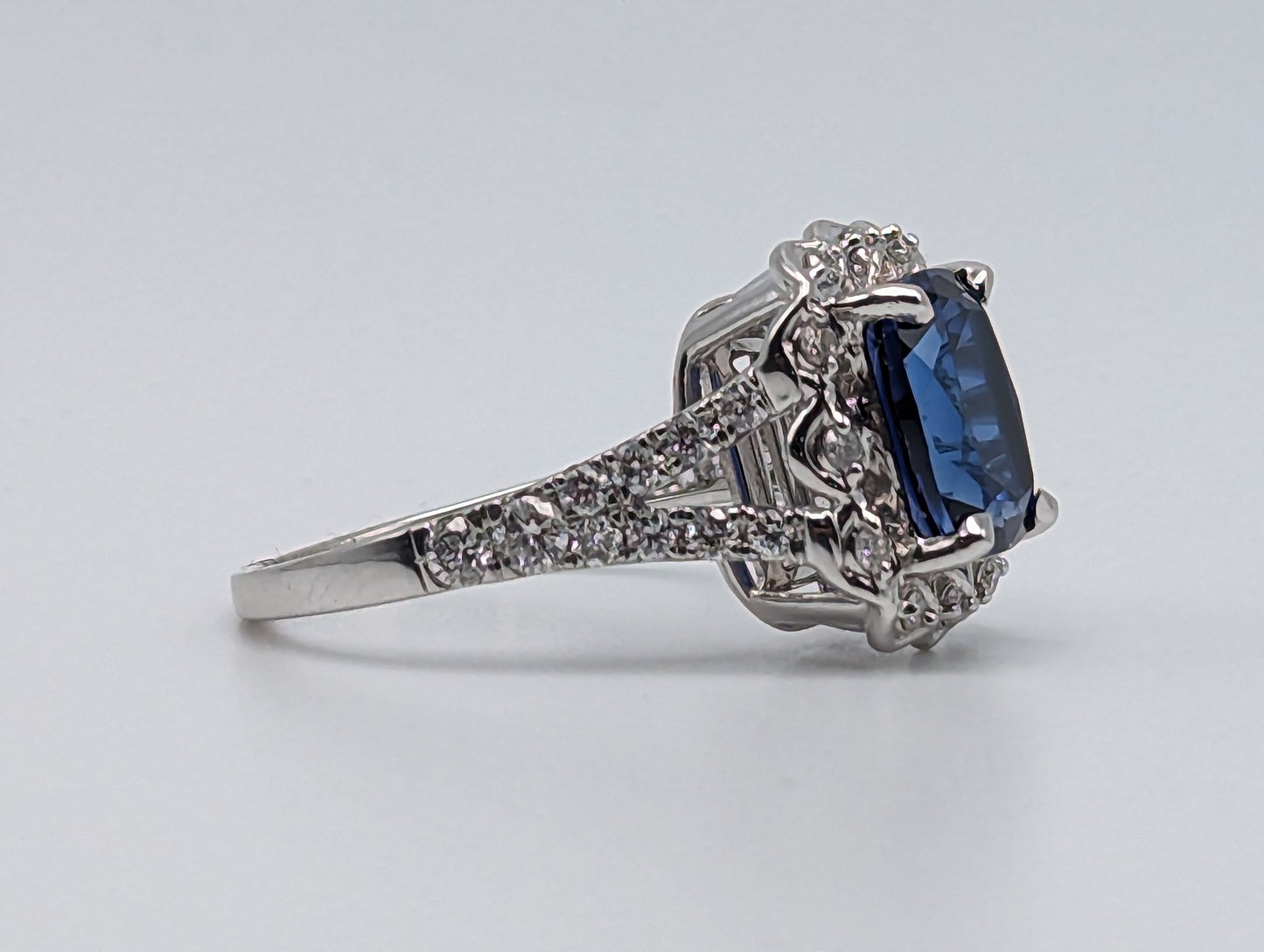 14k White Gold Sapphire 2.85 ct and Diamond 0.5 ct Ring with Appraisal 14k Sapphire and Diamond Engagement Ring.