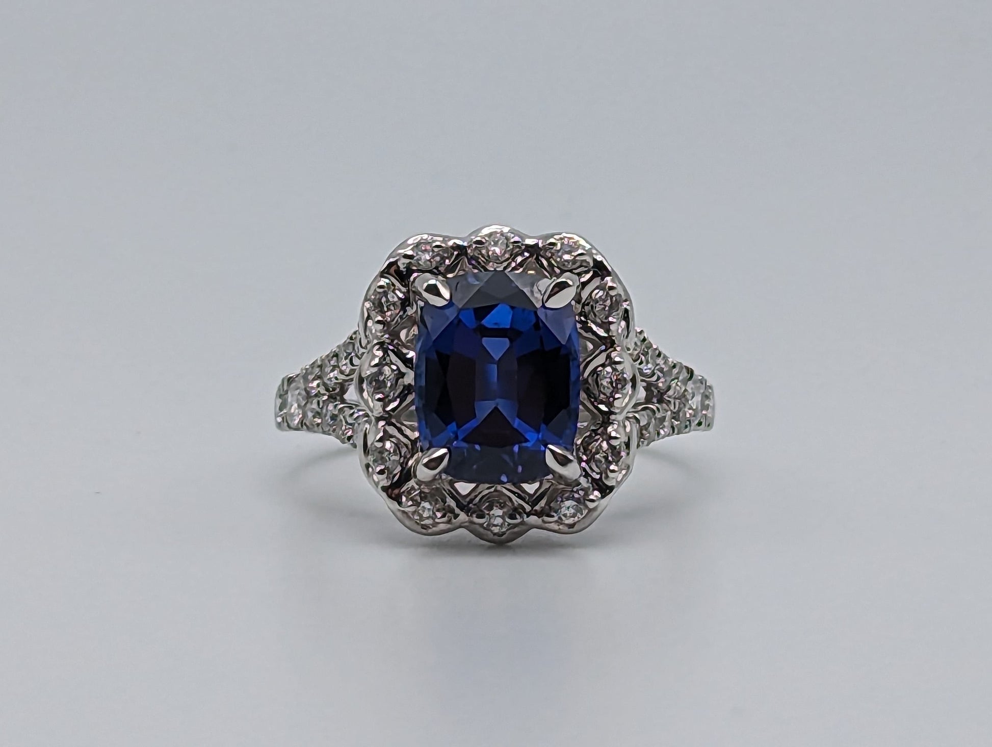 14k White Gold Sapphire 2.85 ct and Diamond 0.5 ct Ring with Appraisal 14k Sapphire and Diamond Engagement Ring.