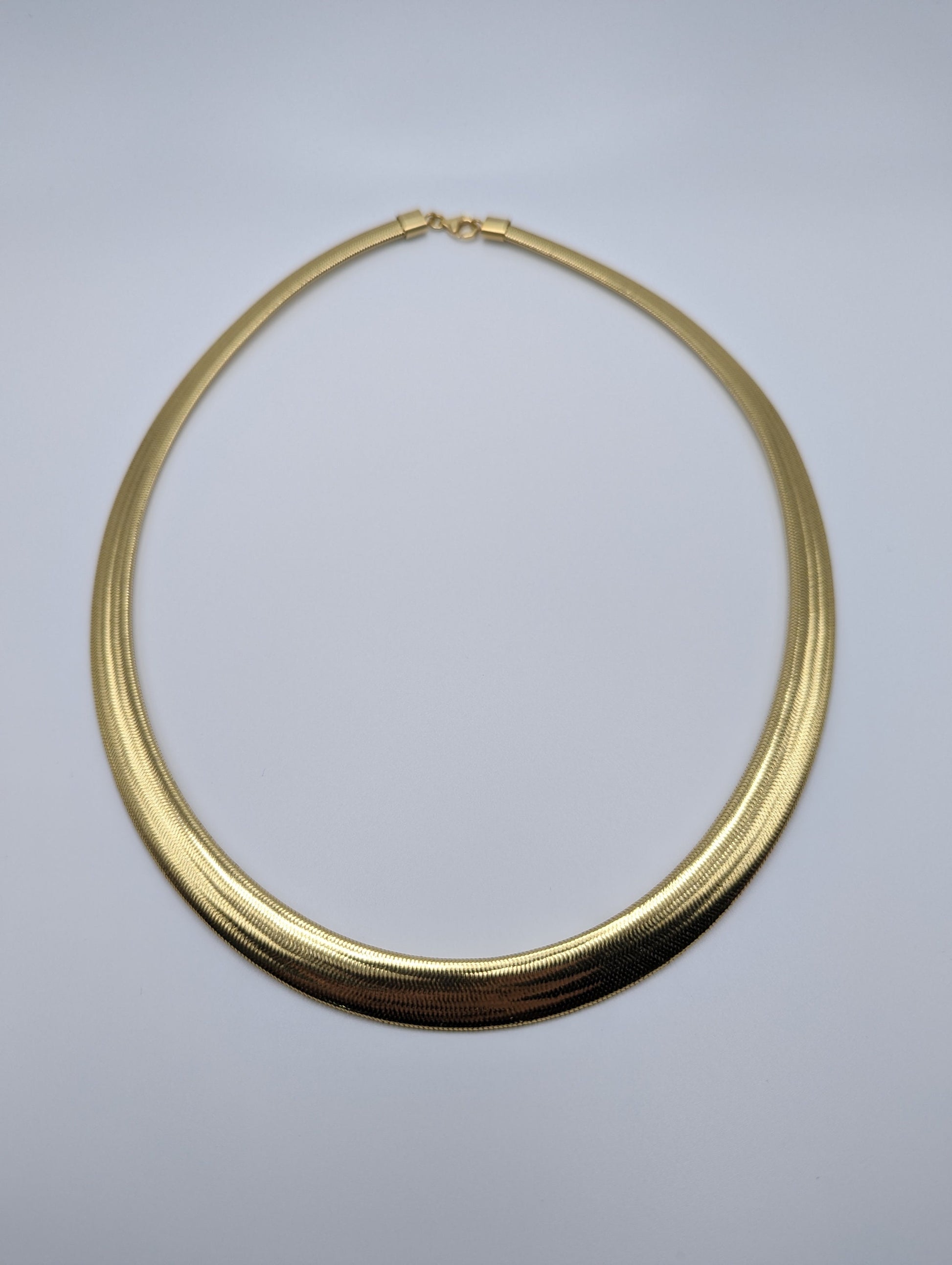 Italy 14k Gold 11mm Wide Graduated Mesh Omega Necklace Collar Arezzo 14K Gold Silicone Core Yellow Gold Omega Chain