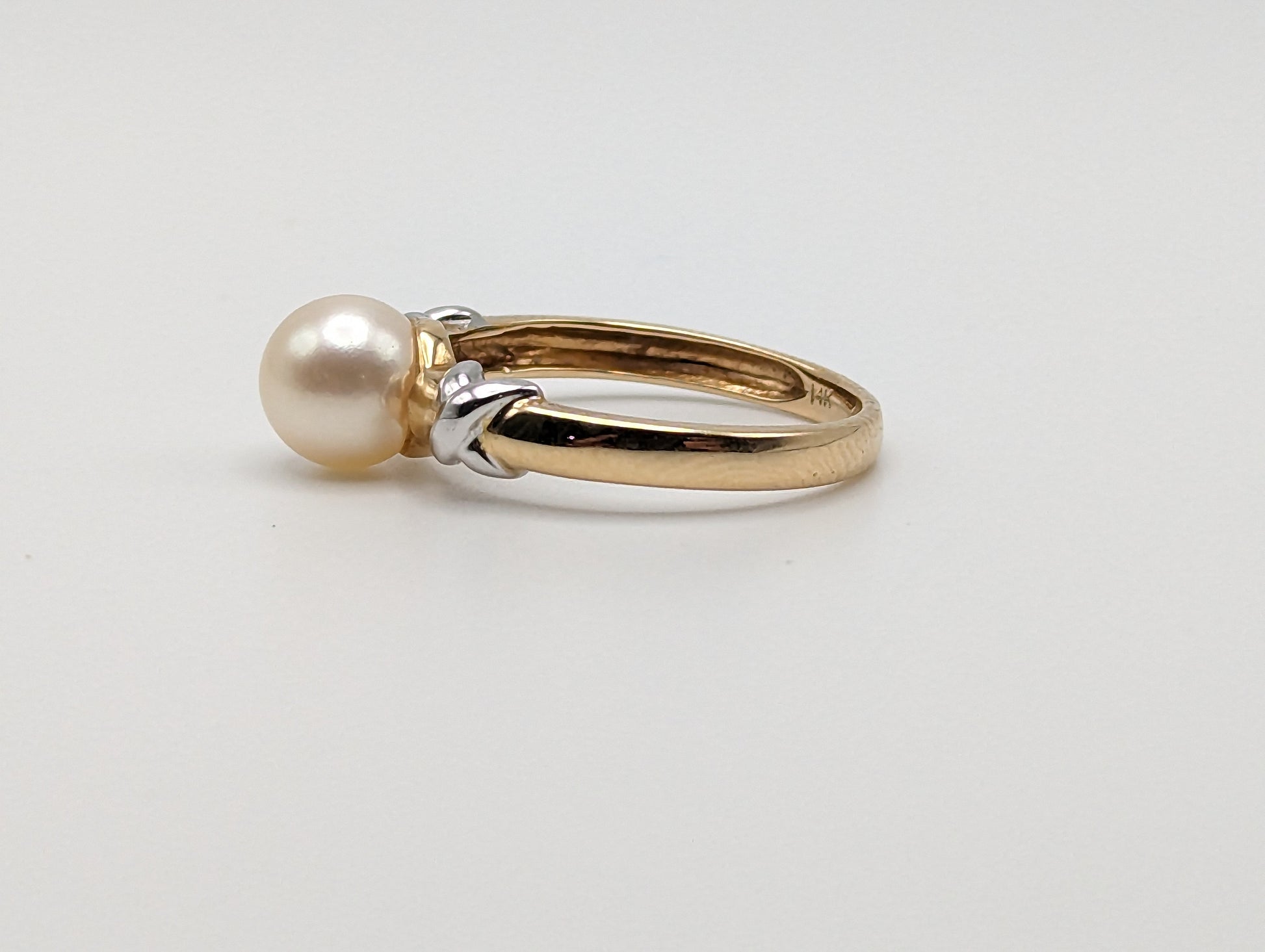 Yellow White Gold 14k XO Pearl Ring Multi-Gold Womens Pearl Ring. 10K Solitaire Pearl Ring. Engagement Pearl Ring.