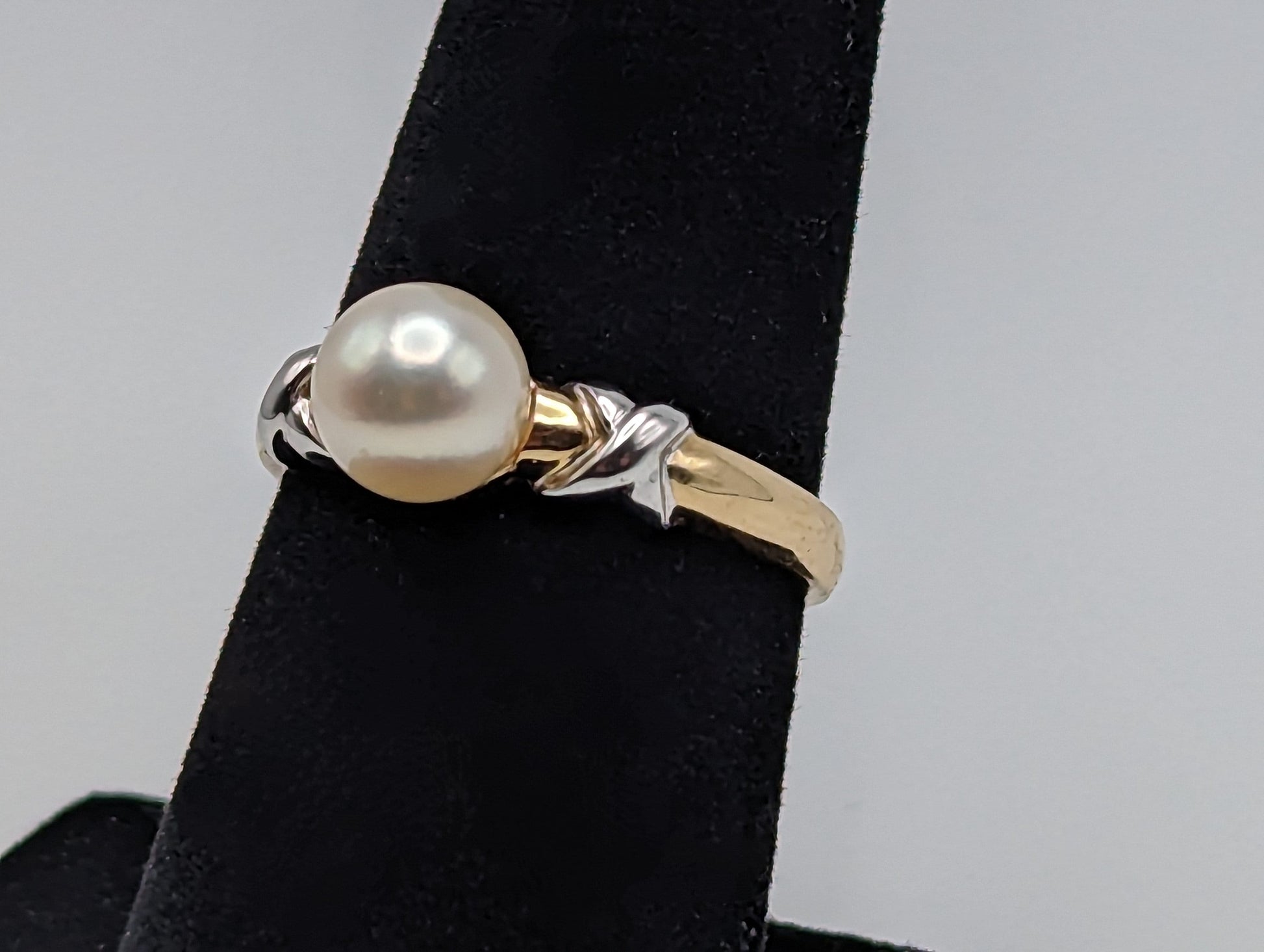 Yellow White Gold 14k XO Pearl Ring Multi-Gold Womens Pearl Ring. 10K Solitaire Pearl Ring. Engagement Pearl Ring.