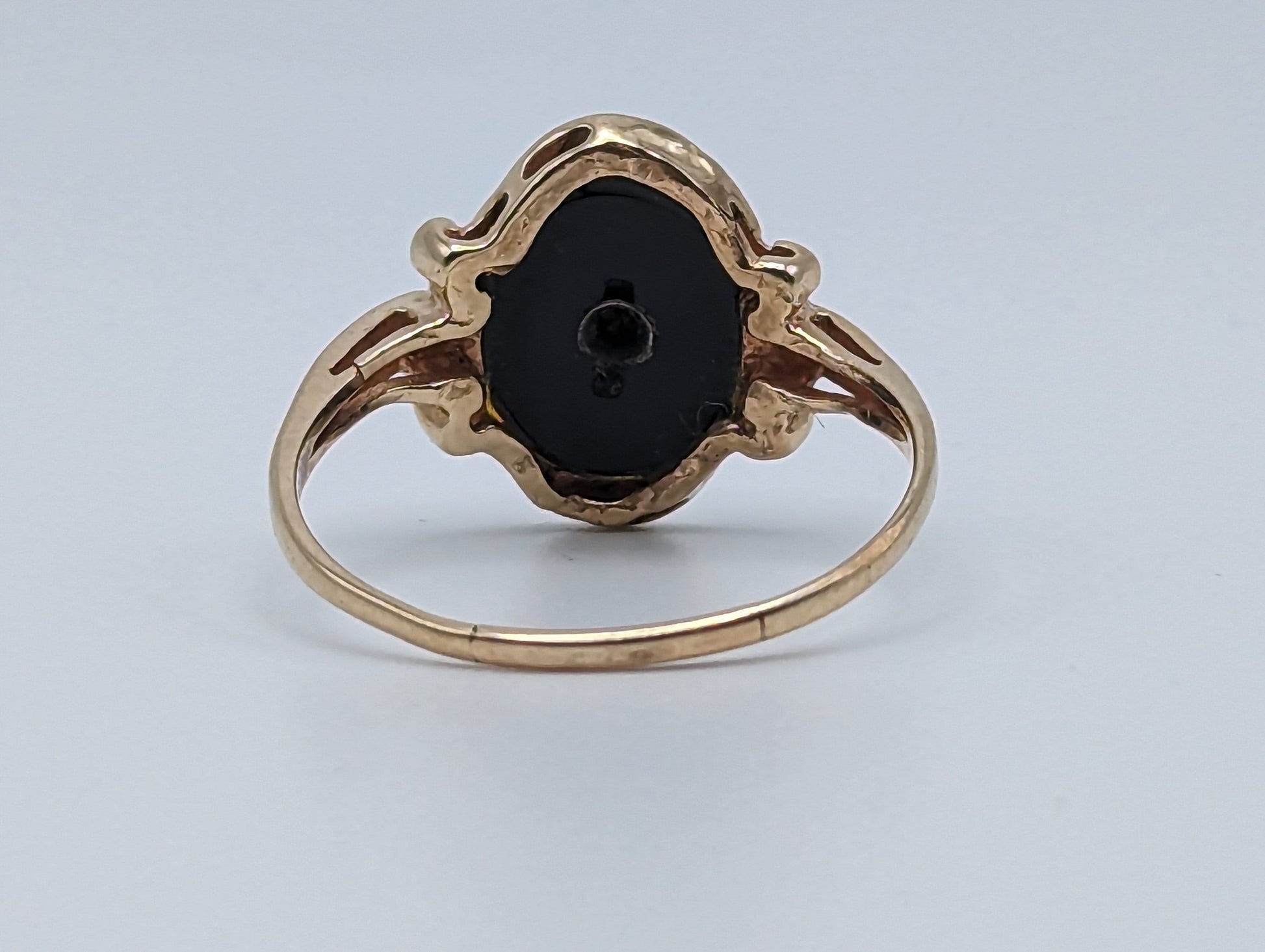 Vintage Yellow Gold 10k Round Black Onyx and Diamond Ring Midnight Black Onyx Diamond Ring. 10k Vintage Diamond Onyx Art Deco Ring